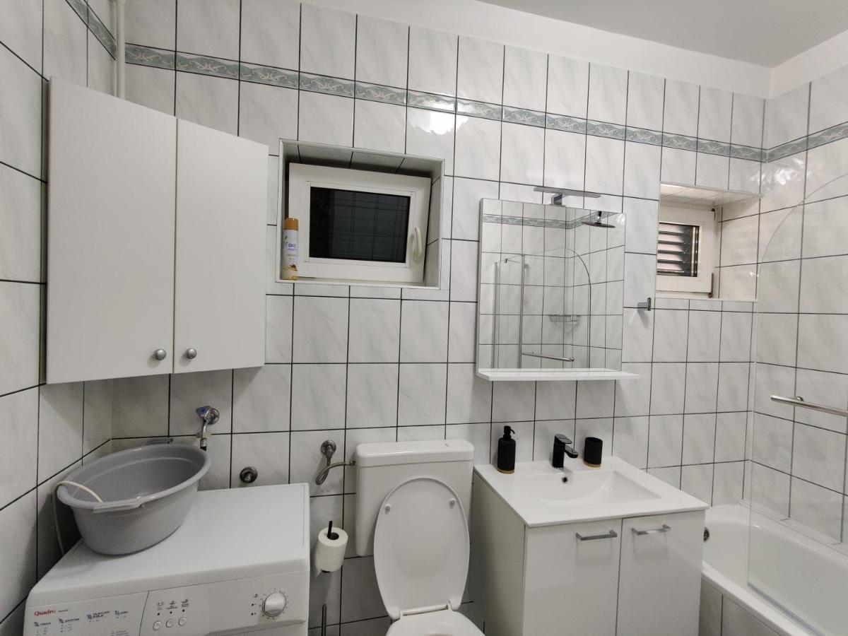 Biuk Apartments Novi Vinodolski Exterior foto